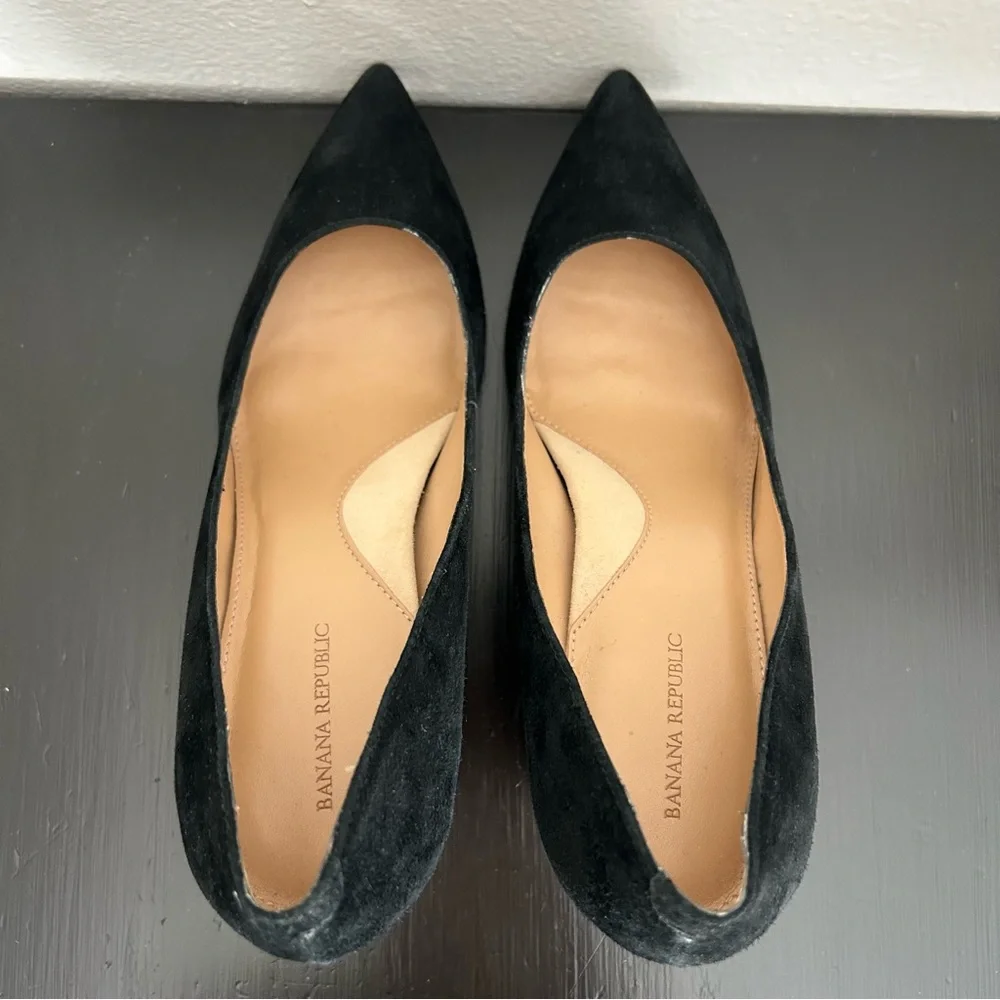 Banana Republic Arden Black Suede Pump Women’s Size 9.5 High Heels Pointed Toe